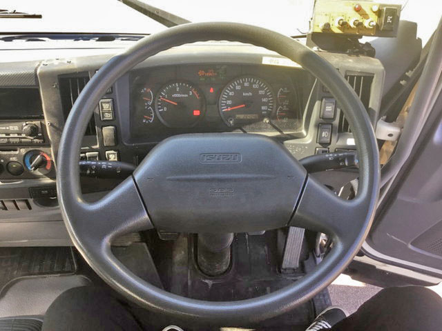 いすゞフォワードパッカー車（塵芥車）中型（4t）[写真30]