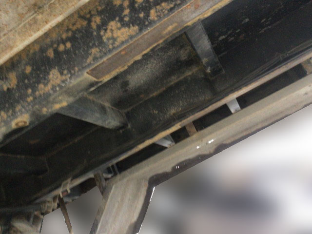 三菱ふそうスーパーグレートダンプ大型（10t）[写真11]