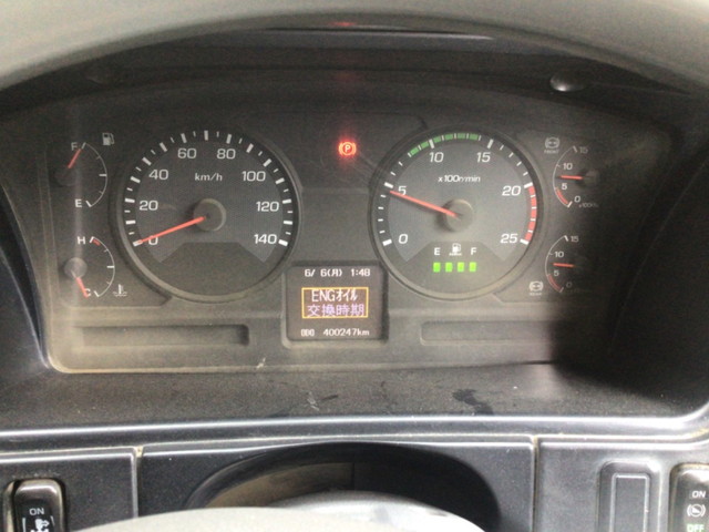 三菱ふそうスーパーグレートダンプ大型（10t）[写真21]