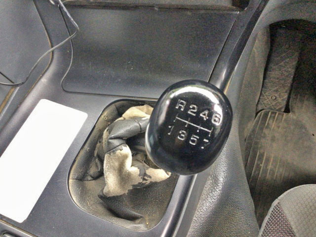 三菱ふそうスーパーグレートダンプ大型（10t）[写真22]