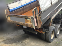 三菱ふそうスーパーグレートダンプ大型（10t）[写真03]