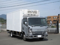 いすゞエルフ冷凍車（冷蔵車）小型（2t・3t）[写真01]