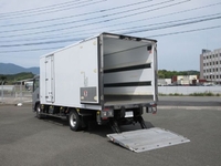 いすゞエルフ冷凍車（冷蔵車）小型（2t・3t）[写真03]