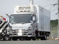 いすゞエルフ冷凍車（冷蔵車）小型（2t・3t）[写真04]