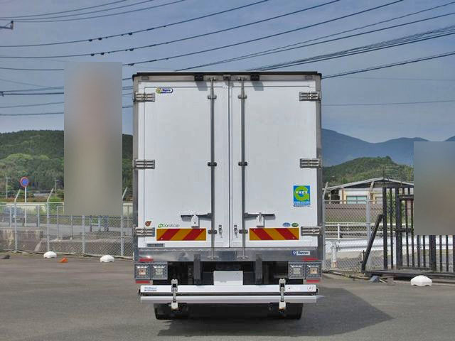 いすゞエルフ冷凍車（冷蔵車）小型（2t・3t）[写真08]