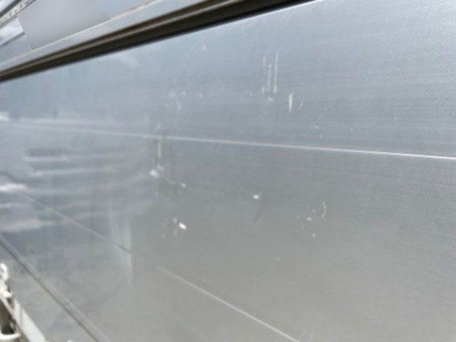 UDトラックスクオンアルミウイング大型（10t）[写真04]