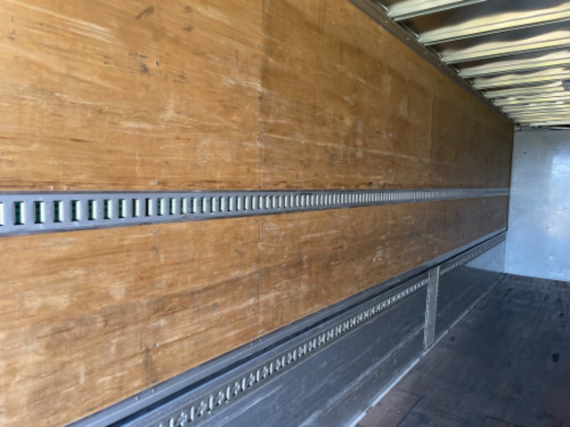 UDトラックスクオンアルミウイング大型（10t）[写真07]