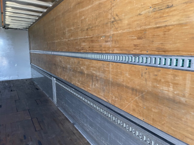 UDトラックスクオンアルミウイング大型（10t）[写真08]