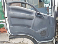 いすゞエルフアルミブロック小型（2t・3t）[写真29]