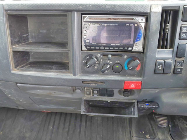 いすゞエルフアルミブロック小型（2t・3t）[写真37]