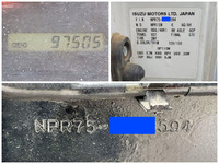 いすゞエルフアルミブロック小型（2t・3t）[写真40]