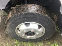 日野レンジャー冷蔵冷凍ウイング中型（4t）[写真17]