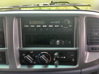 日野レンジャー冷蔵冷凍ウイング中型（4t）[写真32]