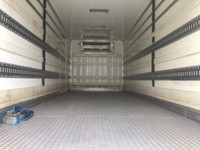 日野レンジャー冷蔵冷凍ウイング中型（4t）[写真08]