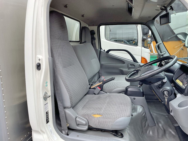 トヨタダイナアルミバン小型（2t・3t）[写真33]