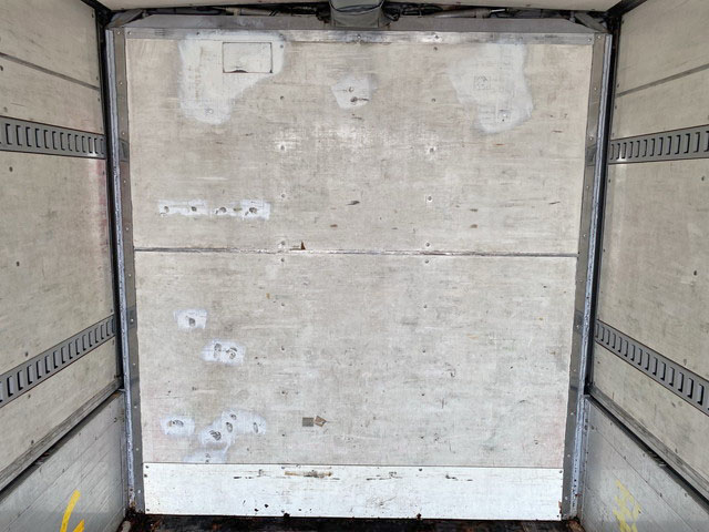 いすゞエルフアルミウイング小型（2t・3t）[写真14]