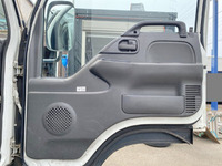 いすゞエルフアルミウイング小型（2t・3t）[写真27]