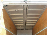 いすゞフォワードアルミウイング中型（4t）[写真08]