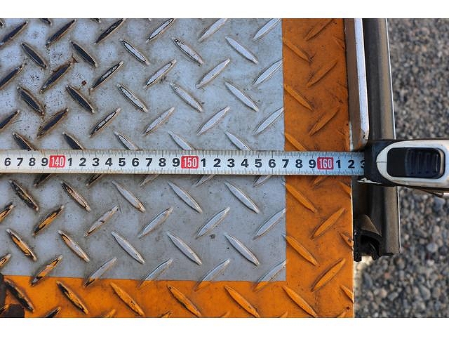 三菱ふそうキャンターアルミバン小型（2t・3t）[写真12]