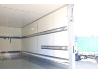 三菱ふそうキャンターアルミバン小型（2t・3t）[写真17]