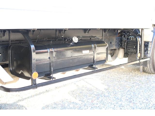 三菱ふそうキャンターアルミバン小型（2t・3t）[写真23]