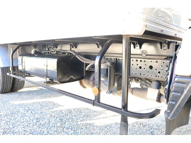 三菱ふそうキャンターアルミバン小型（2t・3t）[写真25]