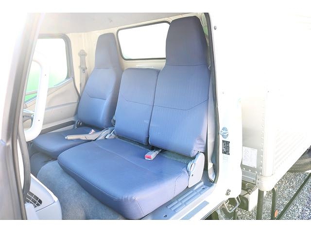 三菱ふそうキャンターアルミバン小型（2t・3t）[写真34]