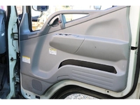 三菱ふそうキャンターアルミバン小型（2t・3t）[写真38]