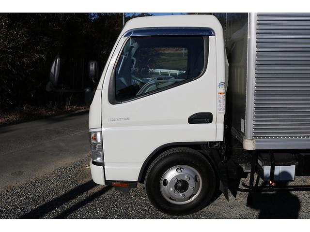 三菱ふそうキャンターアルミバン小型（2t・3t）[写真05]