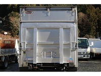 三菱ふそうキャンターアルミバン小型（2t・3t）[写真09]