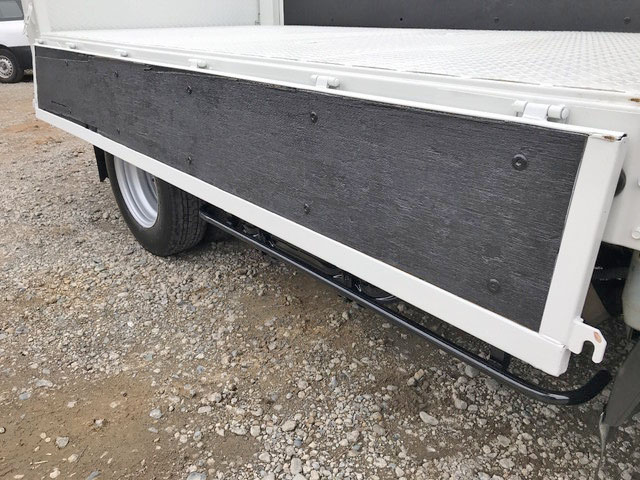 いすゞエルフ平ボディ小型（2t・3t）[写真11]