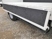 いすゞエルフ平ボディ小型（2t・3t）[写真11]