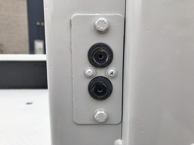 いすゞエルフ平ボディ小型（2t・3t）[写真15]