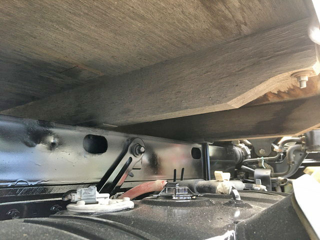 いすゞエルフ平ボディ小型（2t・3t）[写真23]