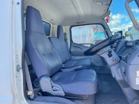 三菱ふそうキャンターカーテン車小型（2t・3t）[写真33]