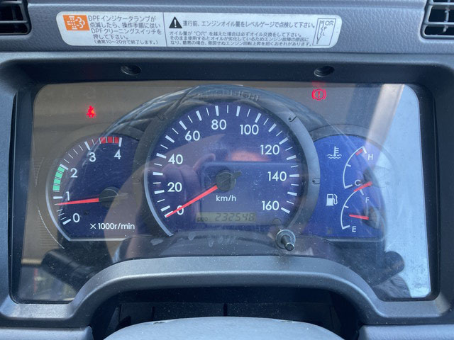 三菱ふそうキャンターカーテン車小型（2t・3t）[写真36]