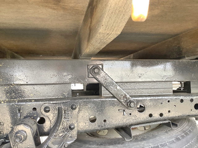 いすゞエルフクレーン3段小型（2t・3t）[写真28]