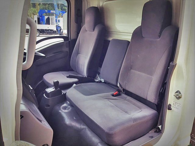 いすゞエルフアルミバン小型（2t・3t）[写真23]