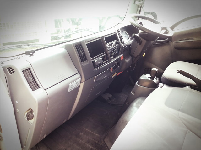 いすゞエルフアルミバン小型（2t・3t）[写真25]