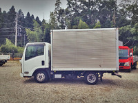 いすゞエルフアルミバン小型（2t・3t）[写真05]