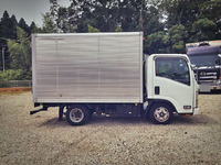 いすゞエルフアルミバン小型（2t・3t）[写真06]