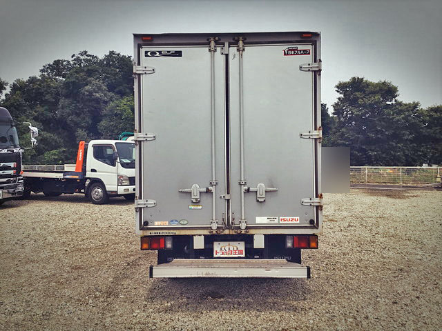 いすゞエルフアルミバン小型（2t・3t）[写真09]