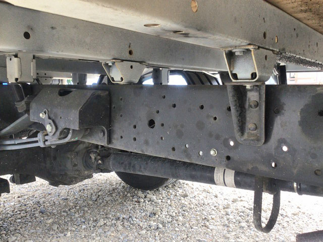 日野デュトロ平ボディ小型（2t・3t）[写真18]