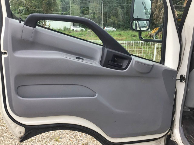 日野デュトロ平ボディ小型（2t・3t）[写真25]