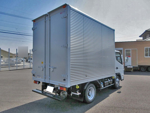 三菱ふそうキャンターアルミバン小型（2t・3t）[写真02]