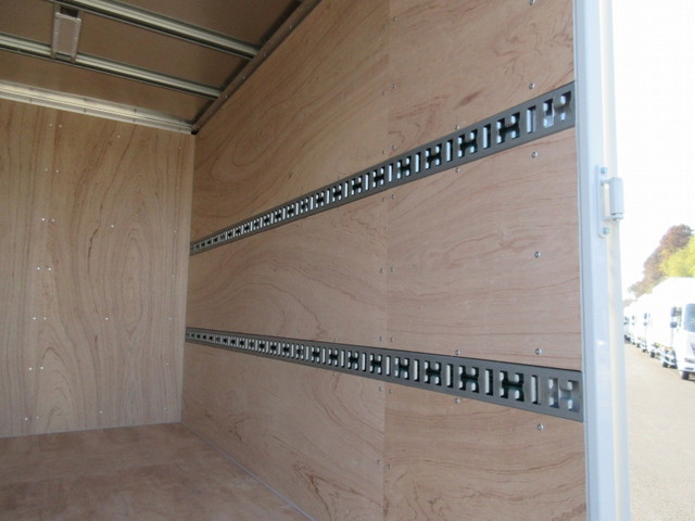 三菱ふそうキャンターアルミバン小型（2t・3t）[写真04]