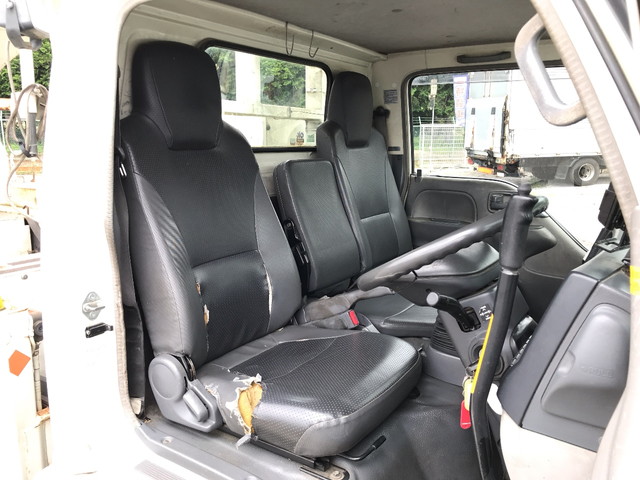 いすゞエルフ高所作業車小型（2t・3t）[写真30]