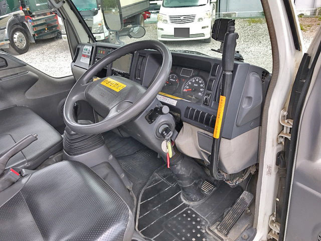 いすゞエルフ高所作業車小型（2t・3t）[写真32]