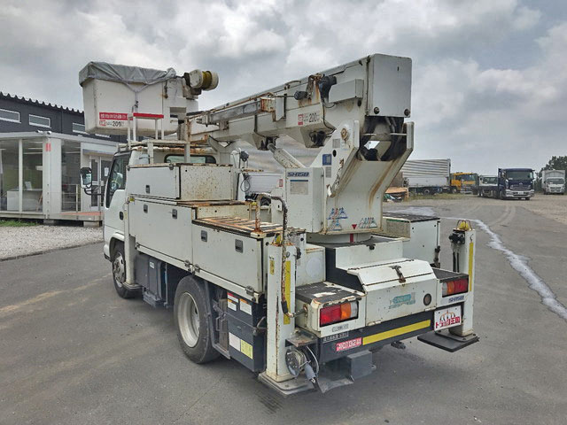 いすゞエルフ高所作業車小型（2t・3t）[写真04]