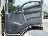 いすゞフォワード冷凍車（冷蔵車）増トン（6t・8t）[写真25]